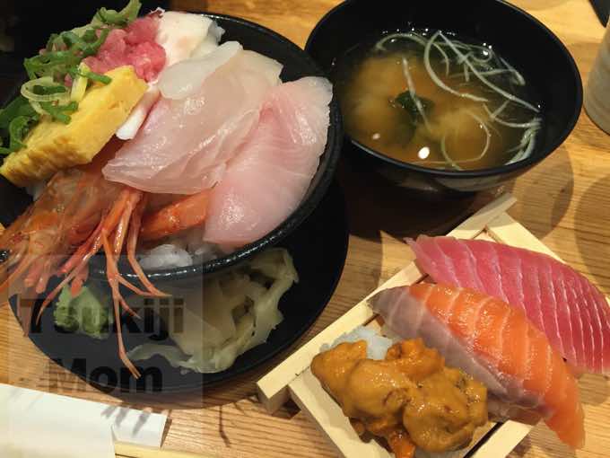 "Tsukiji Market Tour" Tokyo hot spot for Sushi Sashimi Lovers